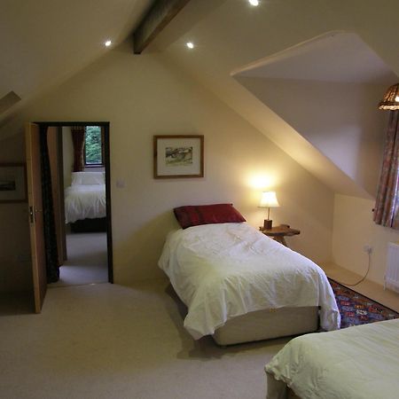 Hotel Sunrise House Inverfarigaig Exterior foto