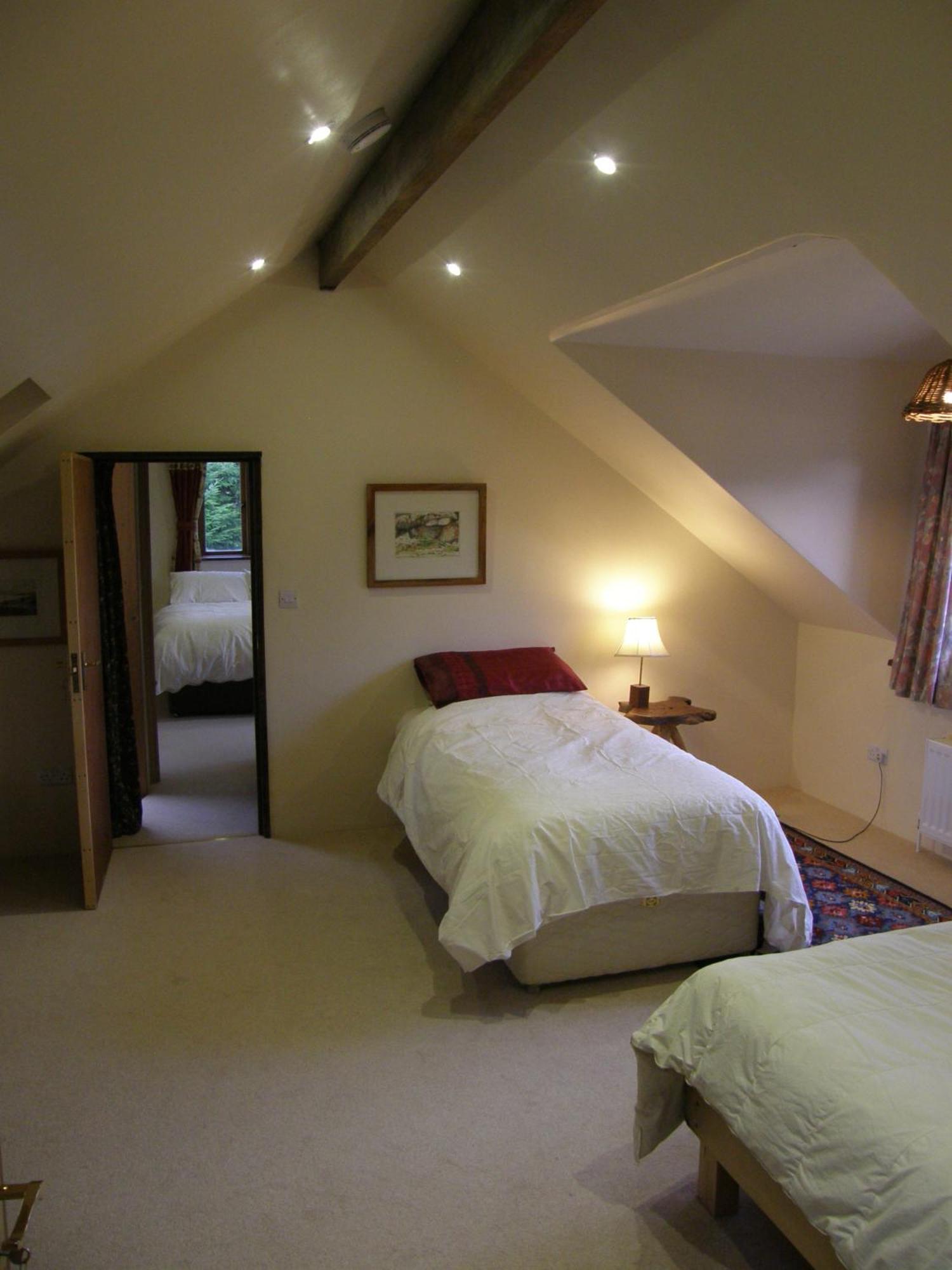 Hotel Sunrise House Inverfarigaig Exterior foto